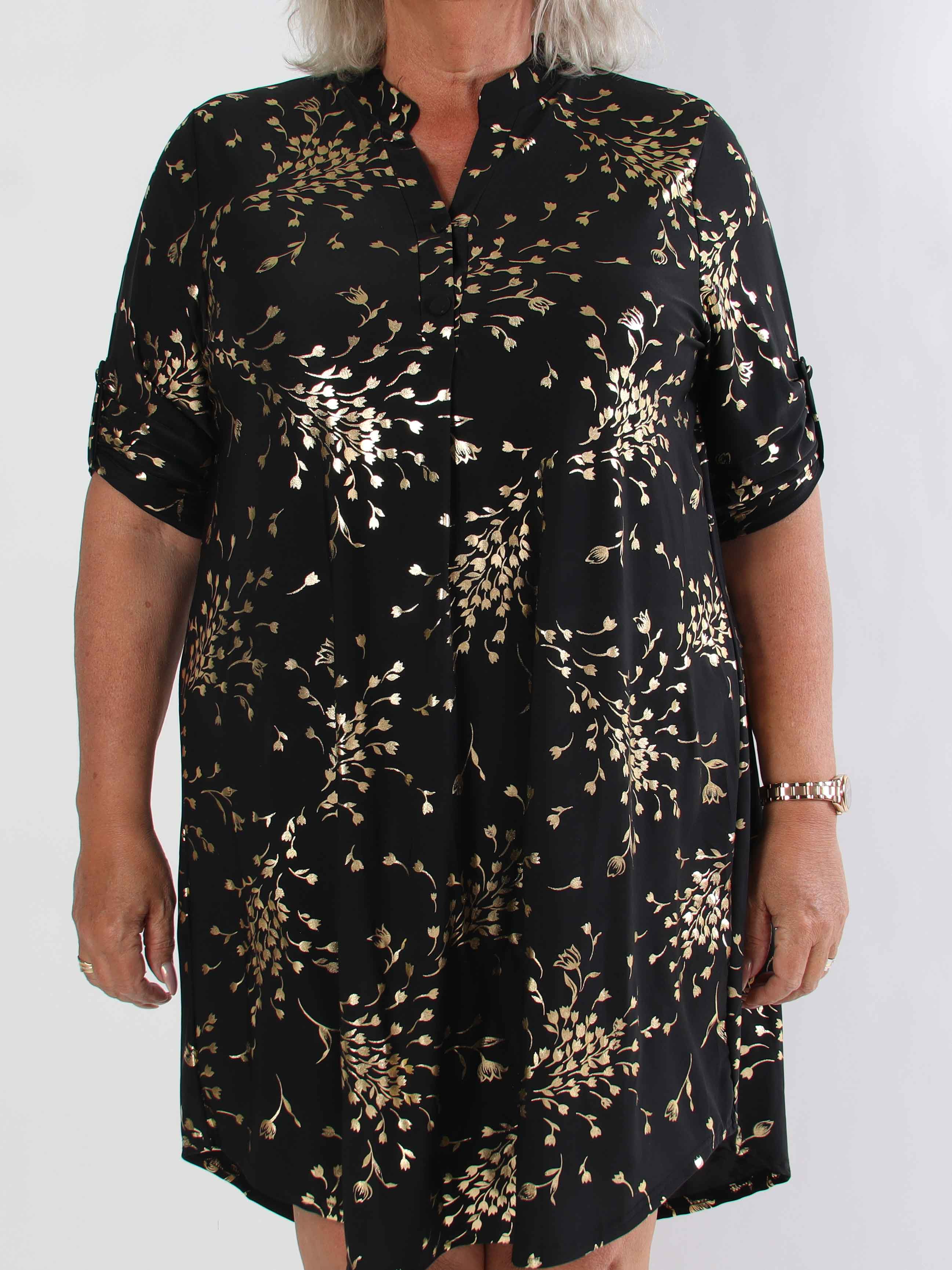 Ebba Gold Leaf Long - Elastisk ensfarvet plus size kjole med guld blomsterprint